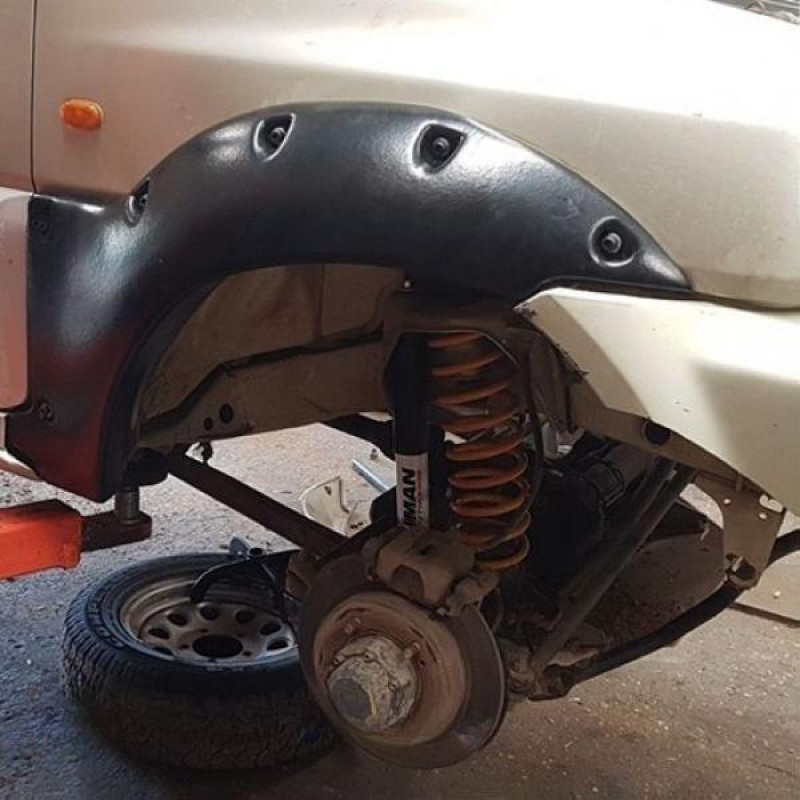 Φτερά μαύρα απο ABS για Suzuki Jimny 12cm